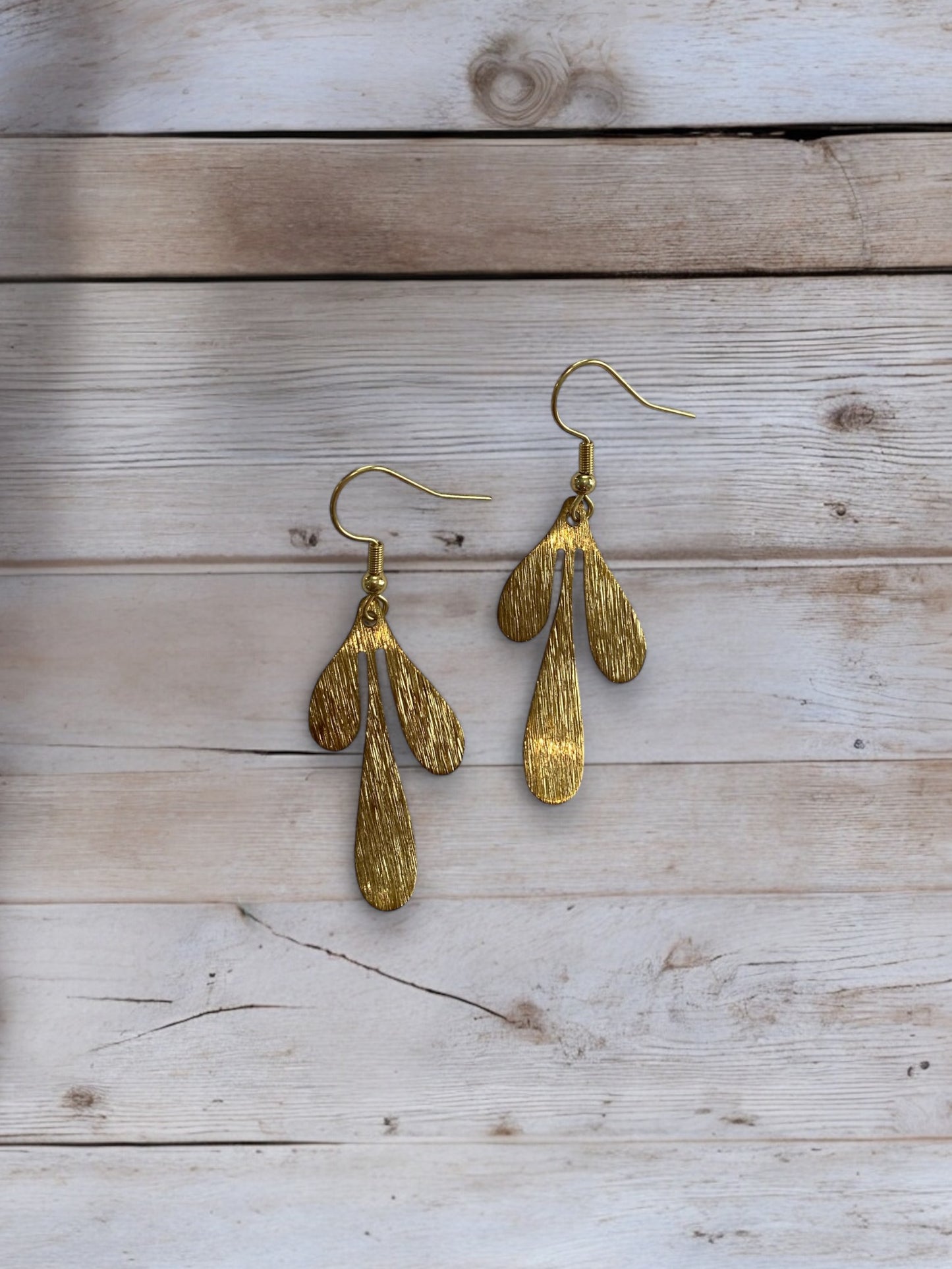 Textured Wavy Charm Drop Earrings